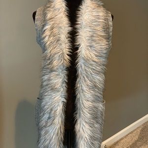 Cute and fun sweater vest🎉